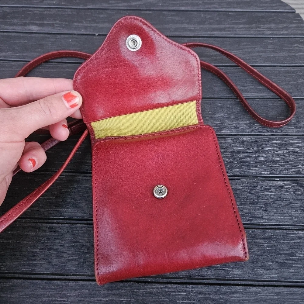 HOBO International Red Leather Credit Card ID Window Wallet Crossbody Bag Purse